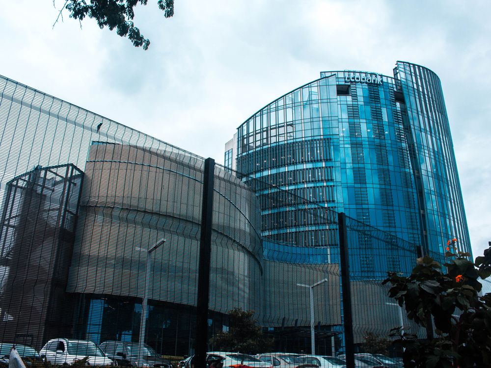 Curtain wall glass facade fabrication